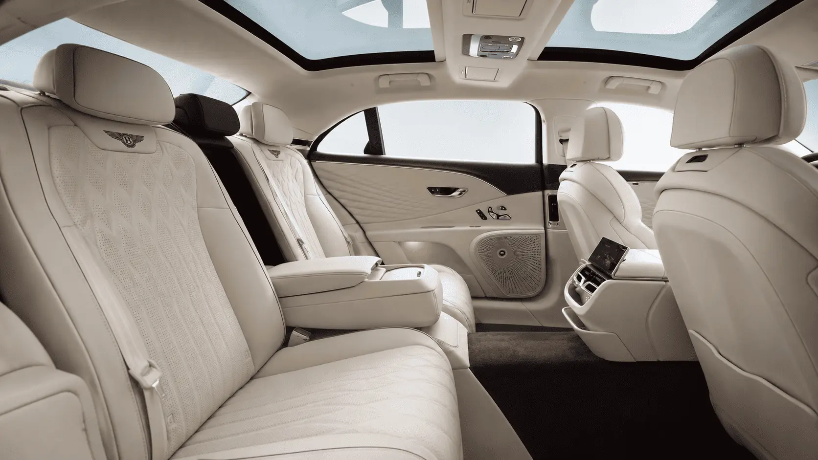 Салон нового Bentley Flying Spur 2026