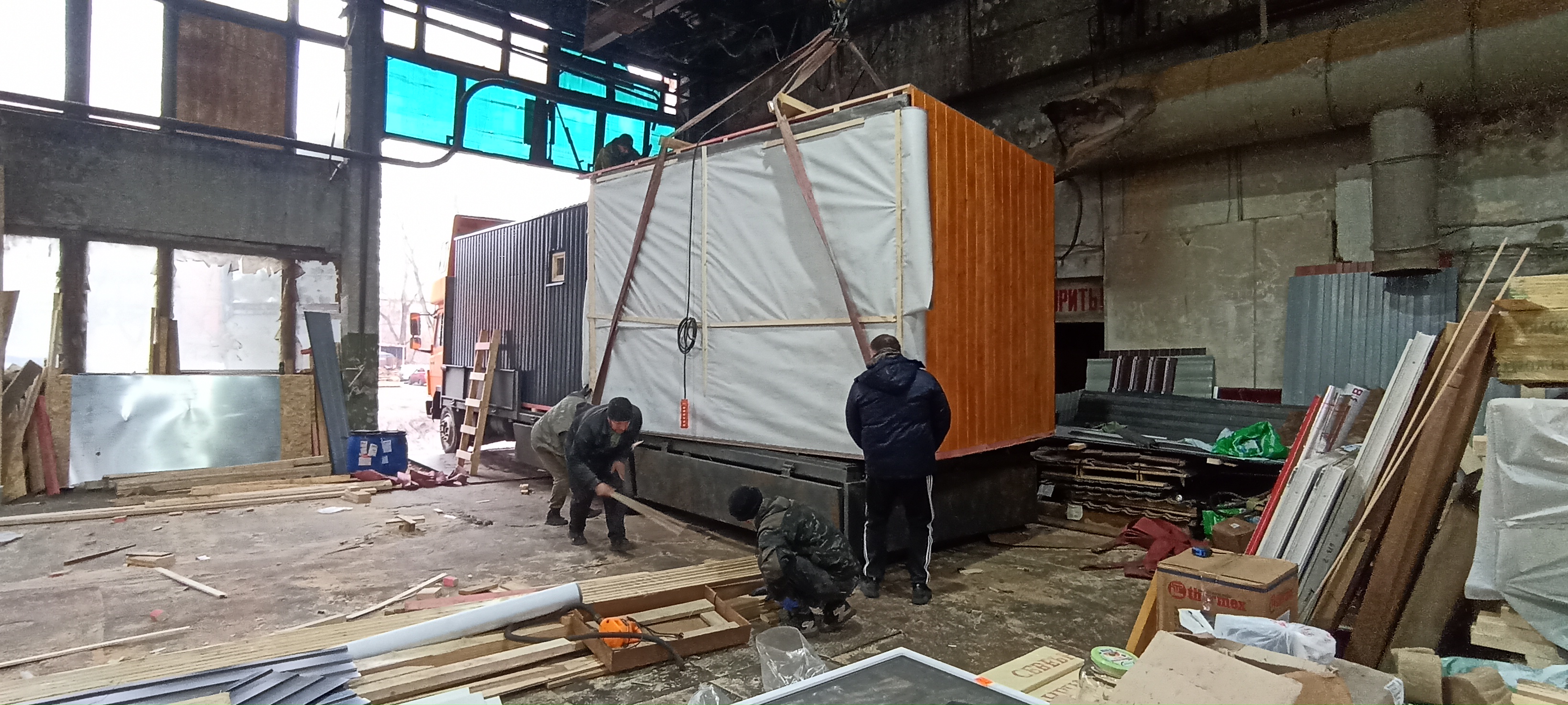 Установка готовой бани на участке