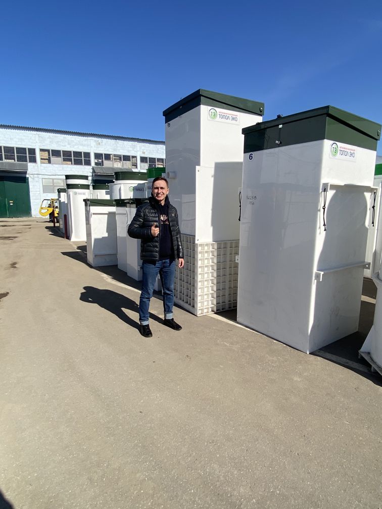 Станции ТОПАС разных габаритов на фотографии из галереи TerraSeptik